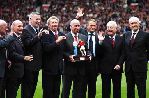 湖人詹姆斯关键封盖锁定胜局（詹姆斯关键大帽助湖人锁定胜利）