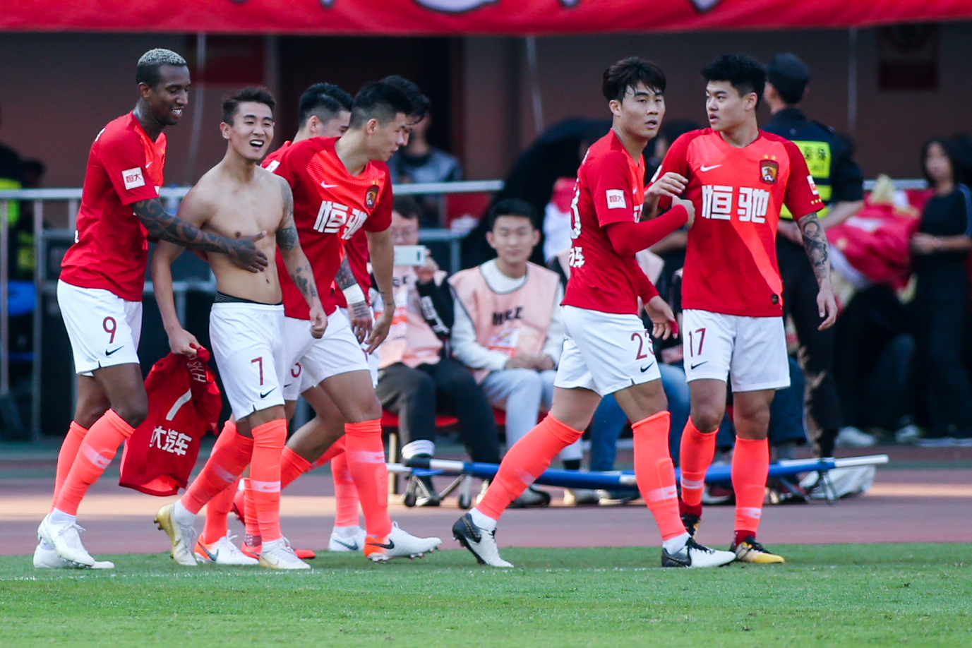 剑南春｜米兰1-0国米，普利希奇制胜，恰20点球被迈尼昂扑出