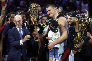 毕巴vs皇马首发：姆巴佩PK尼科、阿诺德，维尼修斯先发（毕巴战皇马首发揭晓：姆巴佩对决尼科、阿诺德，维尼修斯首发登场）