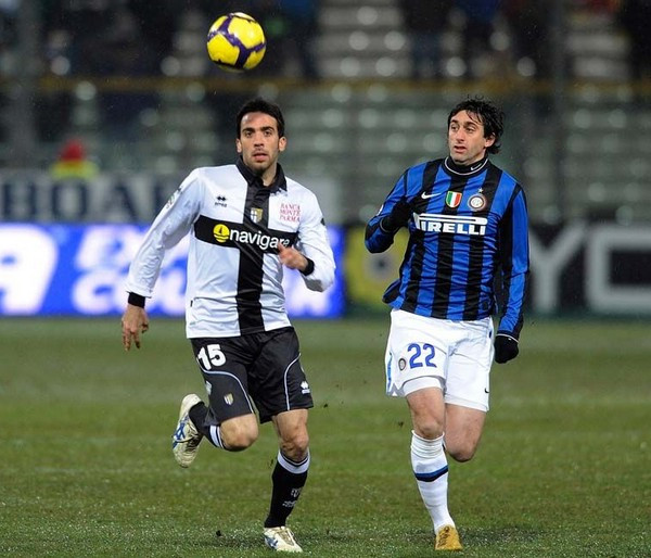 徐尚：我建议并支持邵佳一竞聘国足主帅，希望他到更高的舞台（徐尚表态：力挺邵佳一竞聘国足主帅，期待他登上更高舞台）