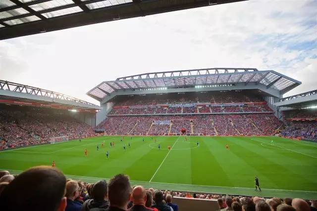 乌尔比希：我为每场比赛都做100%的准备，以便随时顶替诺伊尔（乌尔比希：我每场都全力备战，随时待命接替诺伊尔）